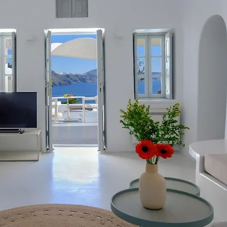 Lcv Oia Lathouri Cave Villa With Heated Plunge Pool Oia (Santorini)