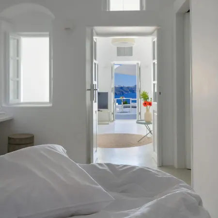 Villa Lcv Oia Lathouri Cave Villa With Heated Plunge Pool