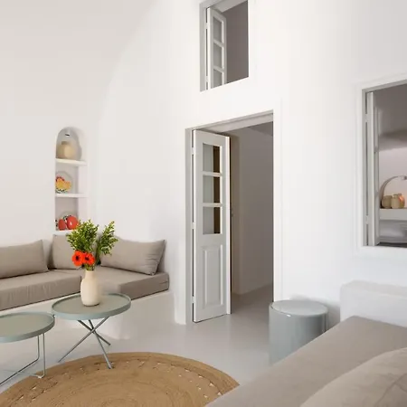 Lcv Oia Lathouri Cave Villa With Heated Plunge Pool * Oia (Santorini)